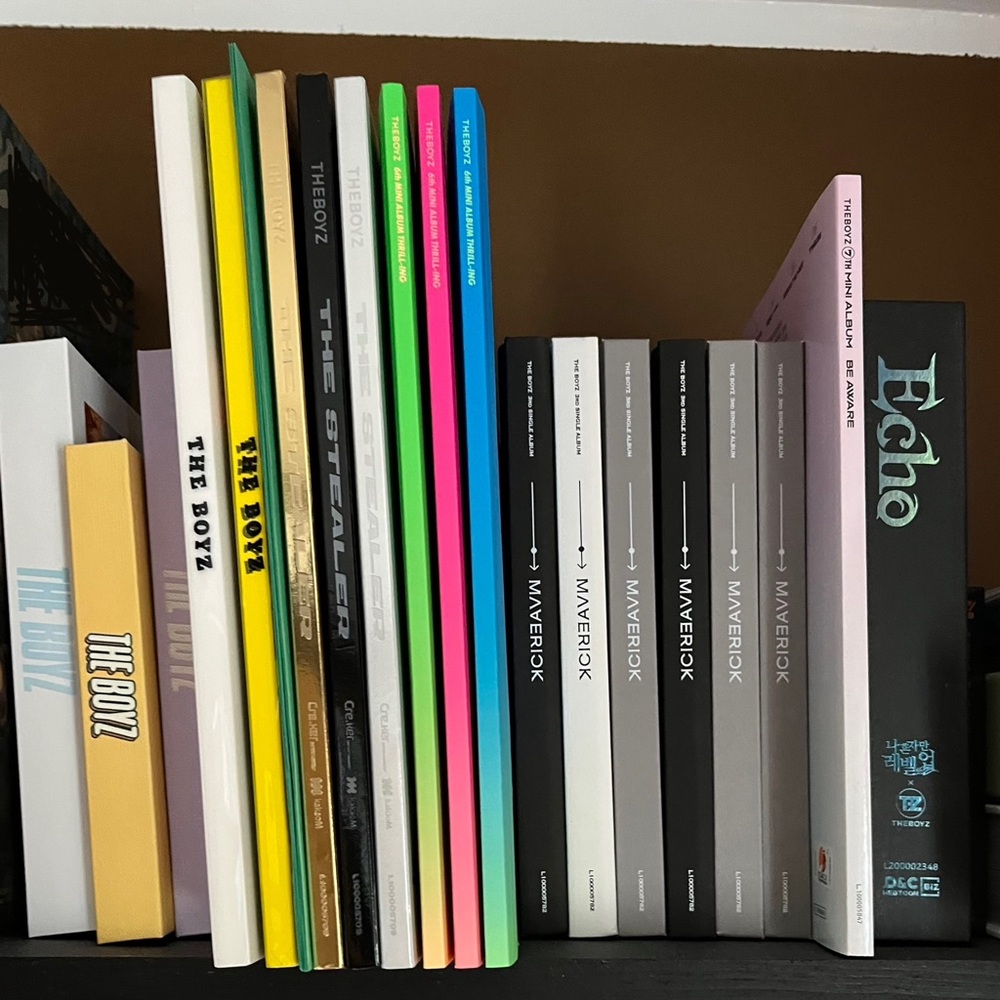 COPY - The Boyz Album & PC Set